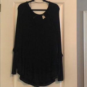 Free People - Small Black Ribbed tunic